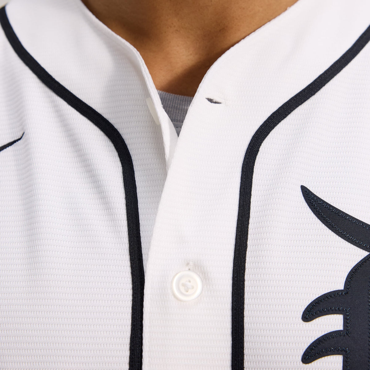 Men's Detroit Tigers Nike White Home Replica Jersey